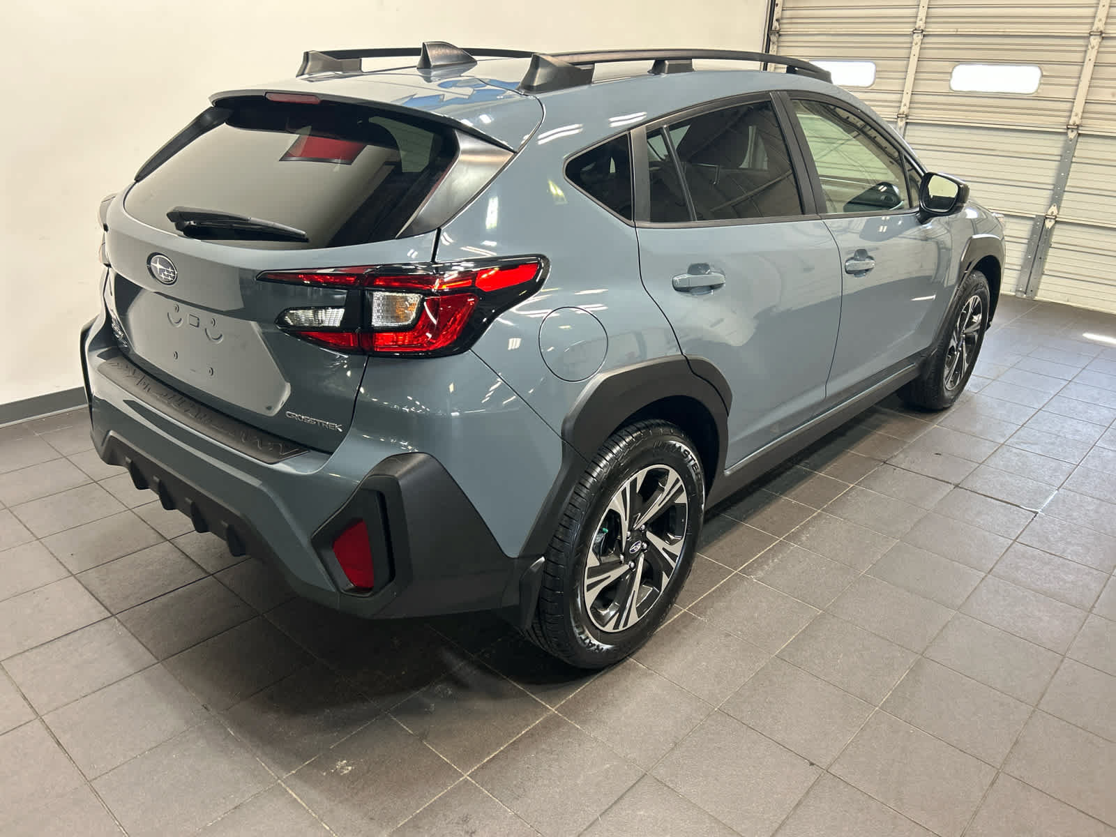 Used 2024 Subaru Crosstrek 2.0i Premium AWD/4WD image 3