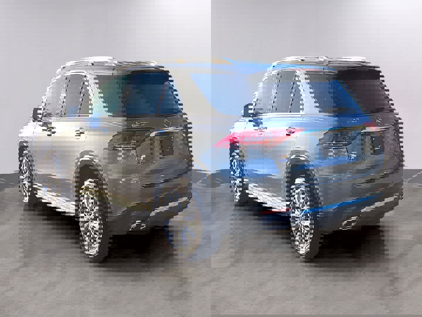 Used 2020 Mercedes-Benz GLE 450 4MATIC w/ Premium Package image 6