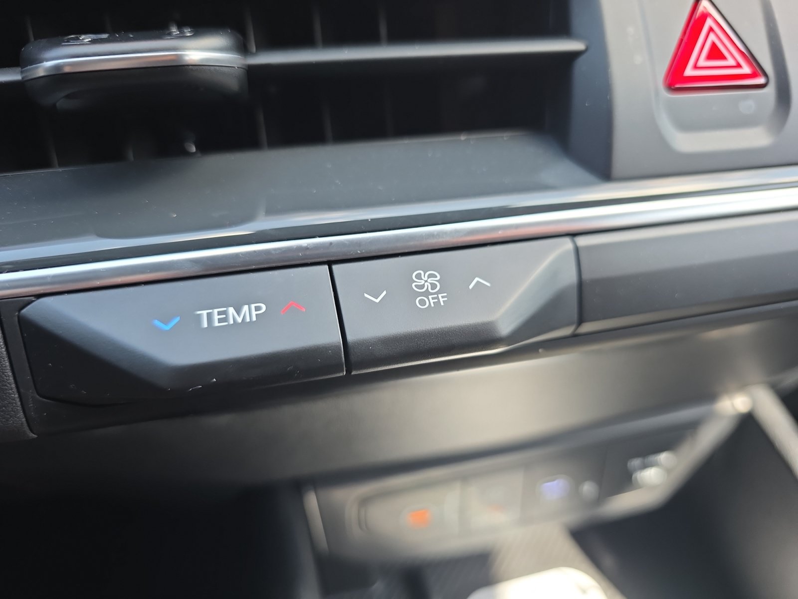 Certified 2025 Kia K4 GT-Line w/ GT-Line Sunroof Package FWD image 16