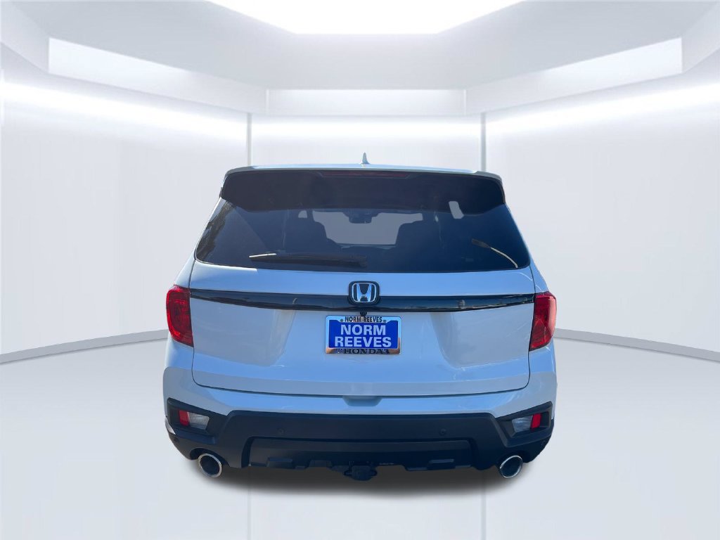 Used 2025 Honda Passport EX-L image 4