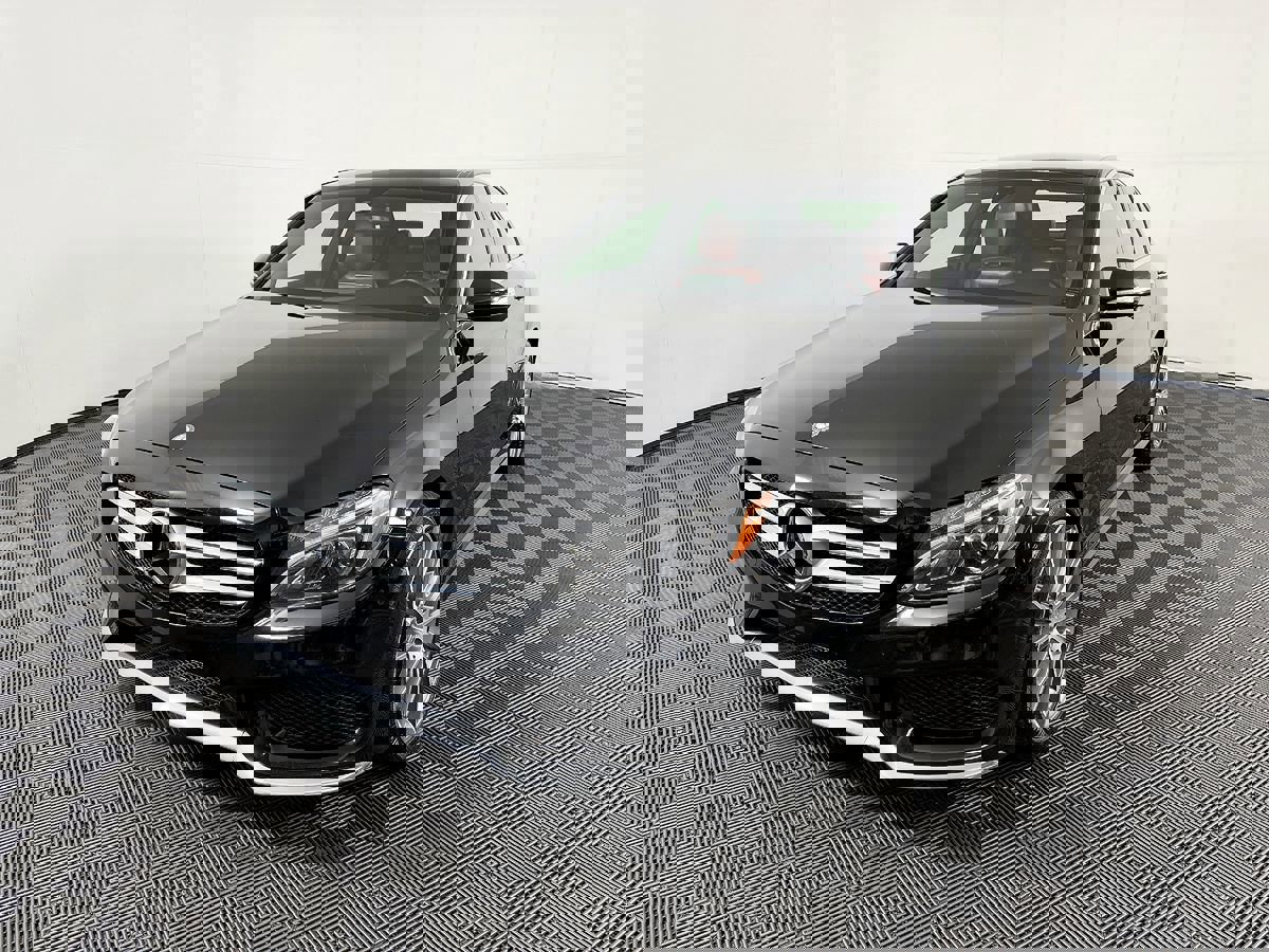 Used 2015 Mercedes-Benz C 400 4MATIC image 3