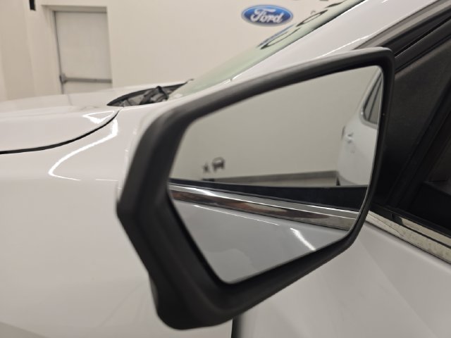 Used 2024 Chevrolet Equinox LT AWD/4WD image 36