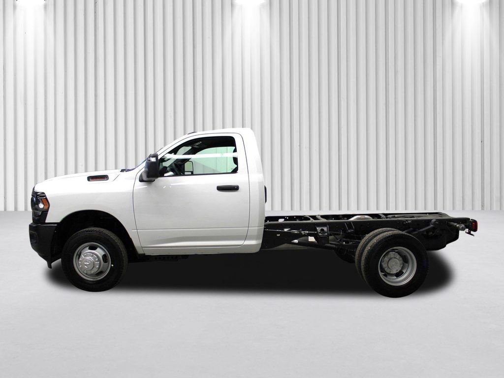 New 2024 RAM 3500 Tradesman image 6