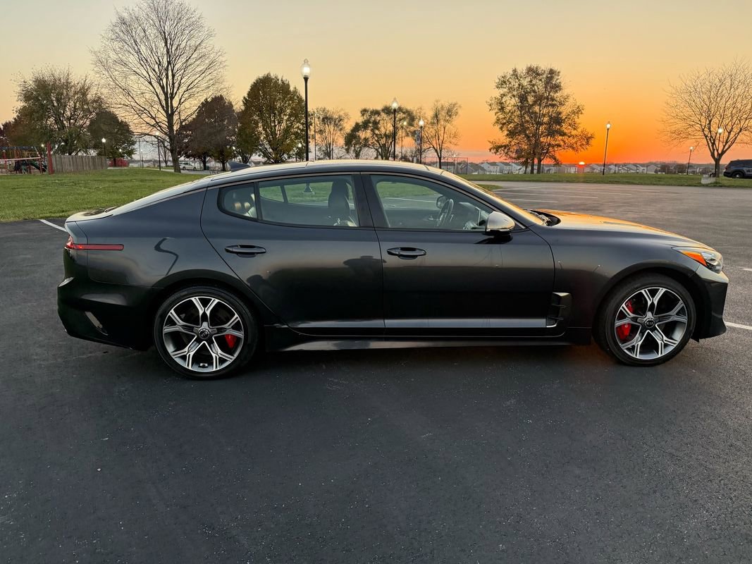 Used 2019 Kia Stinger GT2 image 4
