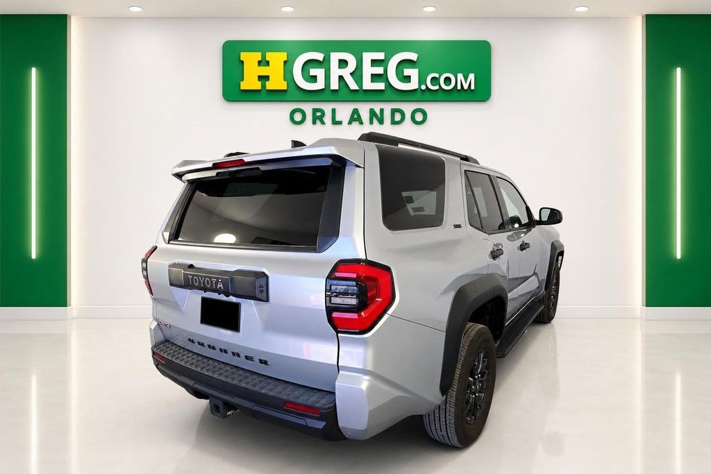 Used 2025 Toyota 4Runner SR5 AWD/4WD image 6