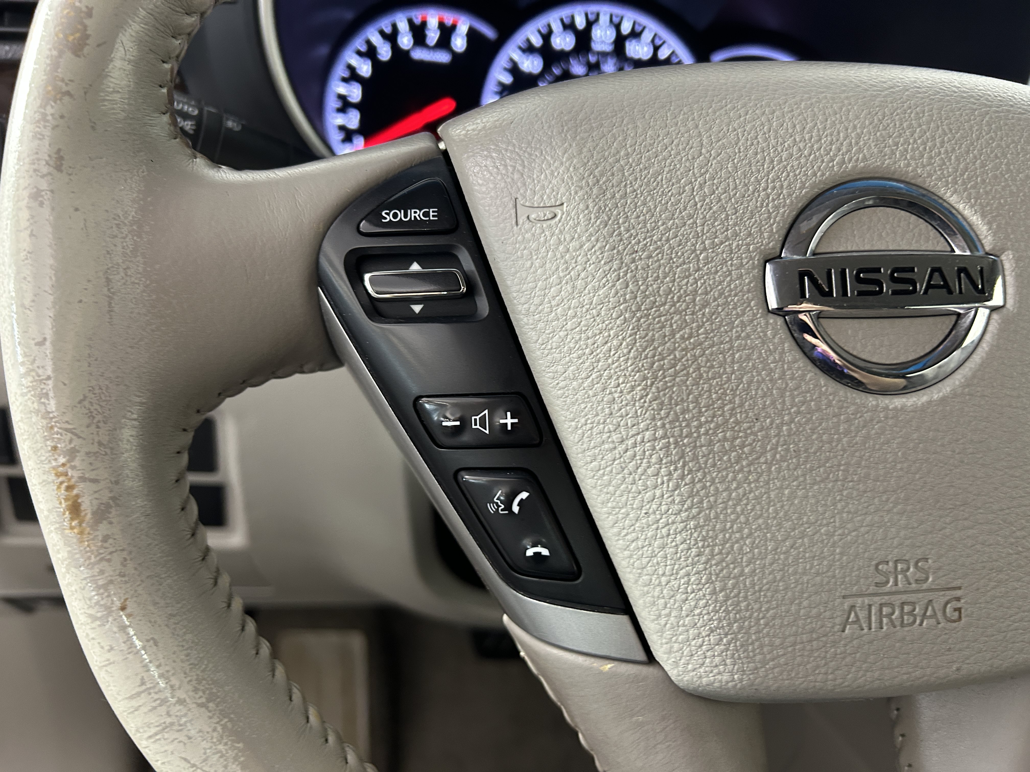 Used 2012 Nissan Quest SL FWD image 14