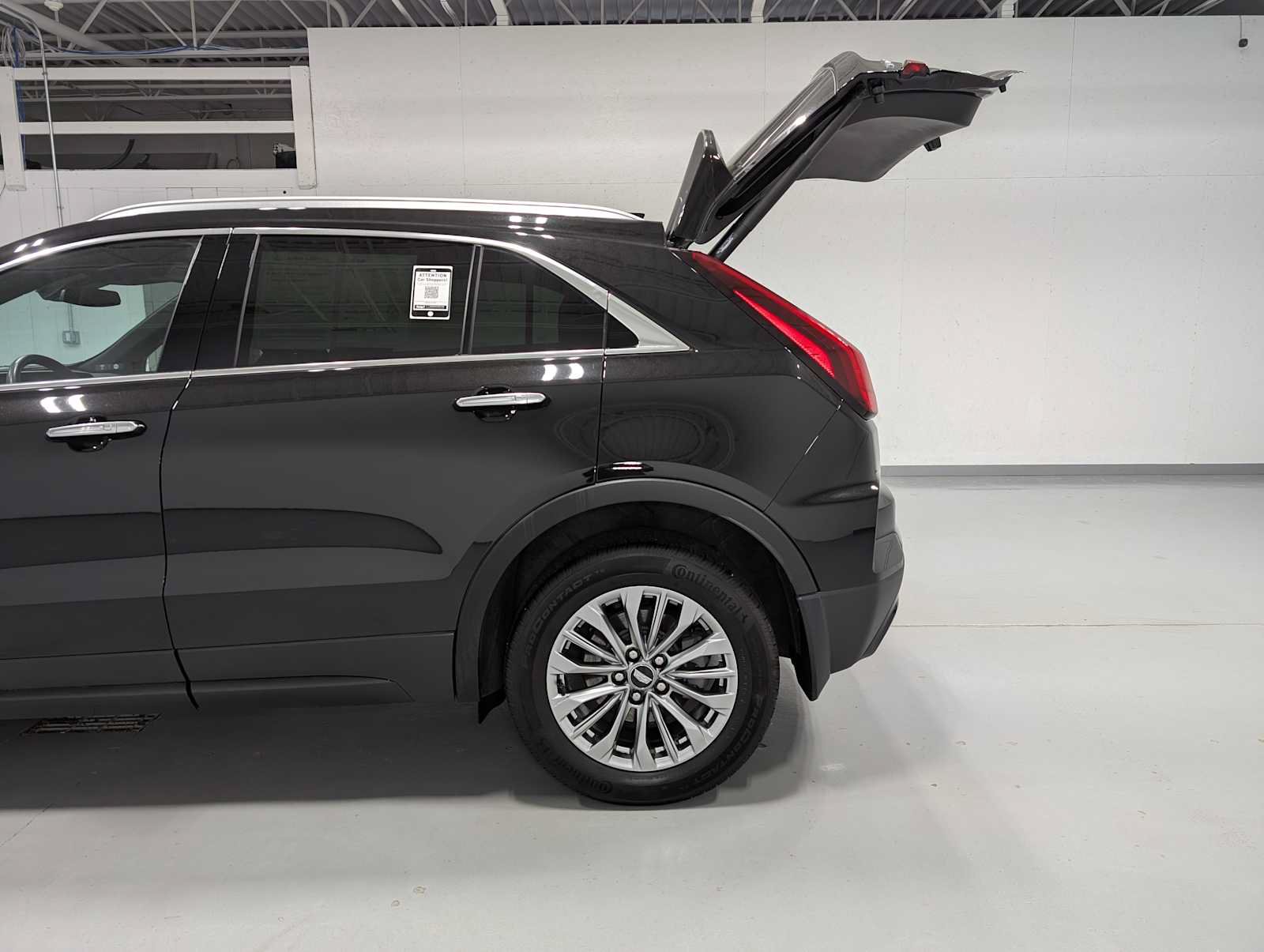 Certified 2024 Cadillac XT4 Premium Luxury w/ Cold Weather Package AWD/4WD image 11