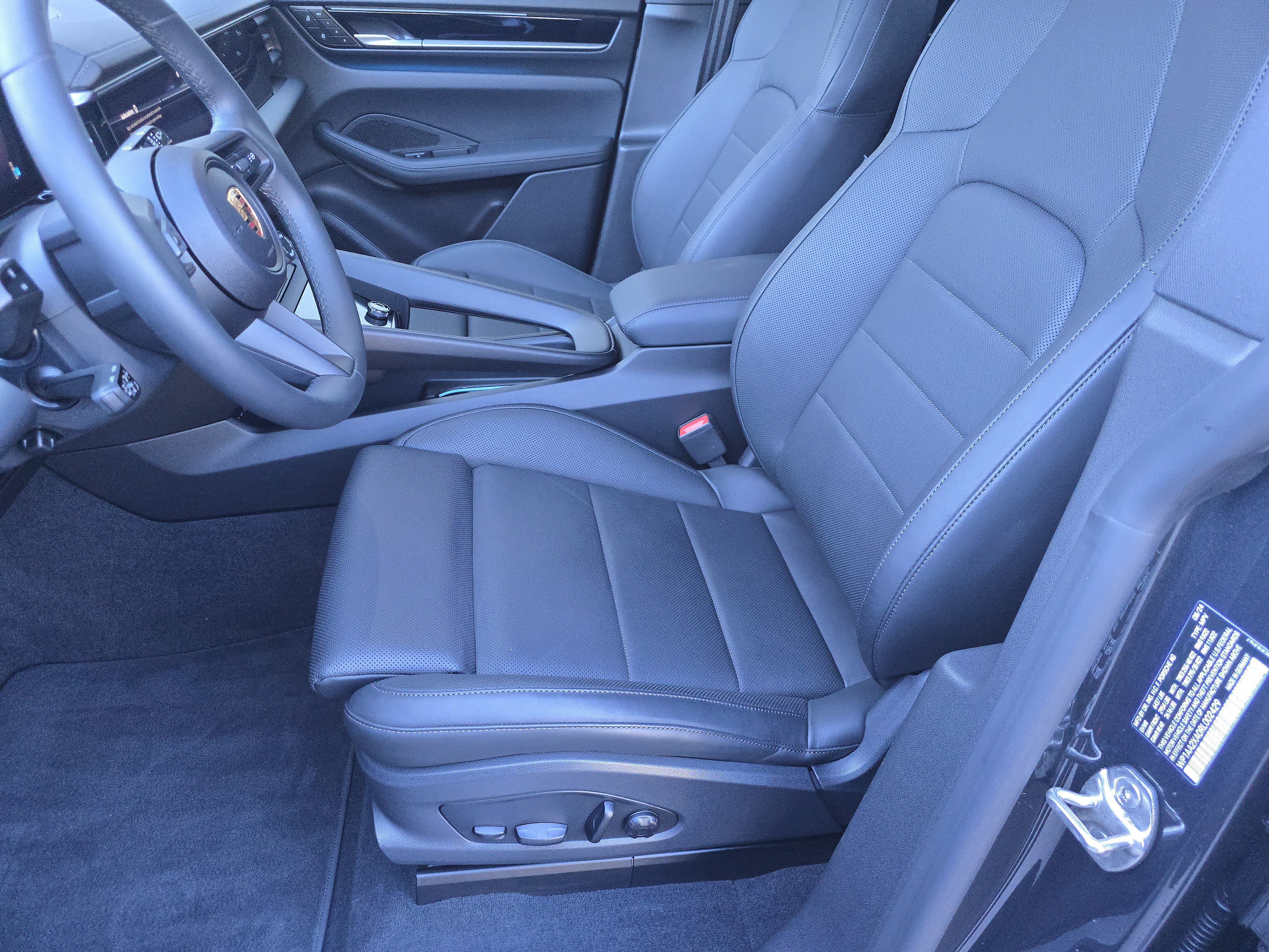 Certified 2024 Porsche Macan 4 Electric image 5