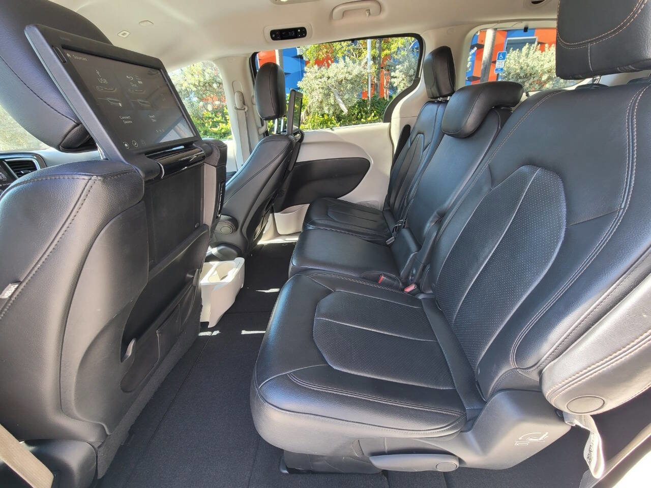 Used 2018 Chrysler Pacifica Touring-L Plus w/ Advanced Safetytec Group image 14