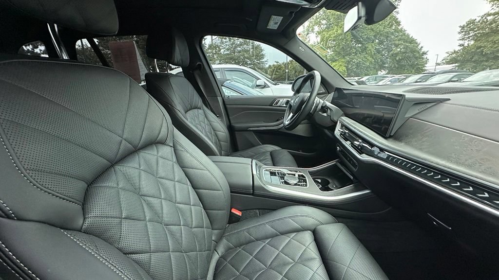 Used 2025 BMW X5 sDrive40i w/ Climate Comfort Package RWD image 6
