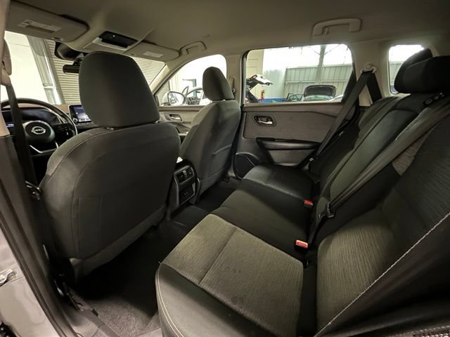 Used 2023 Nissan Rogue SV AWD/4WD image 15
