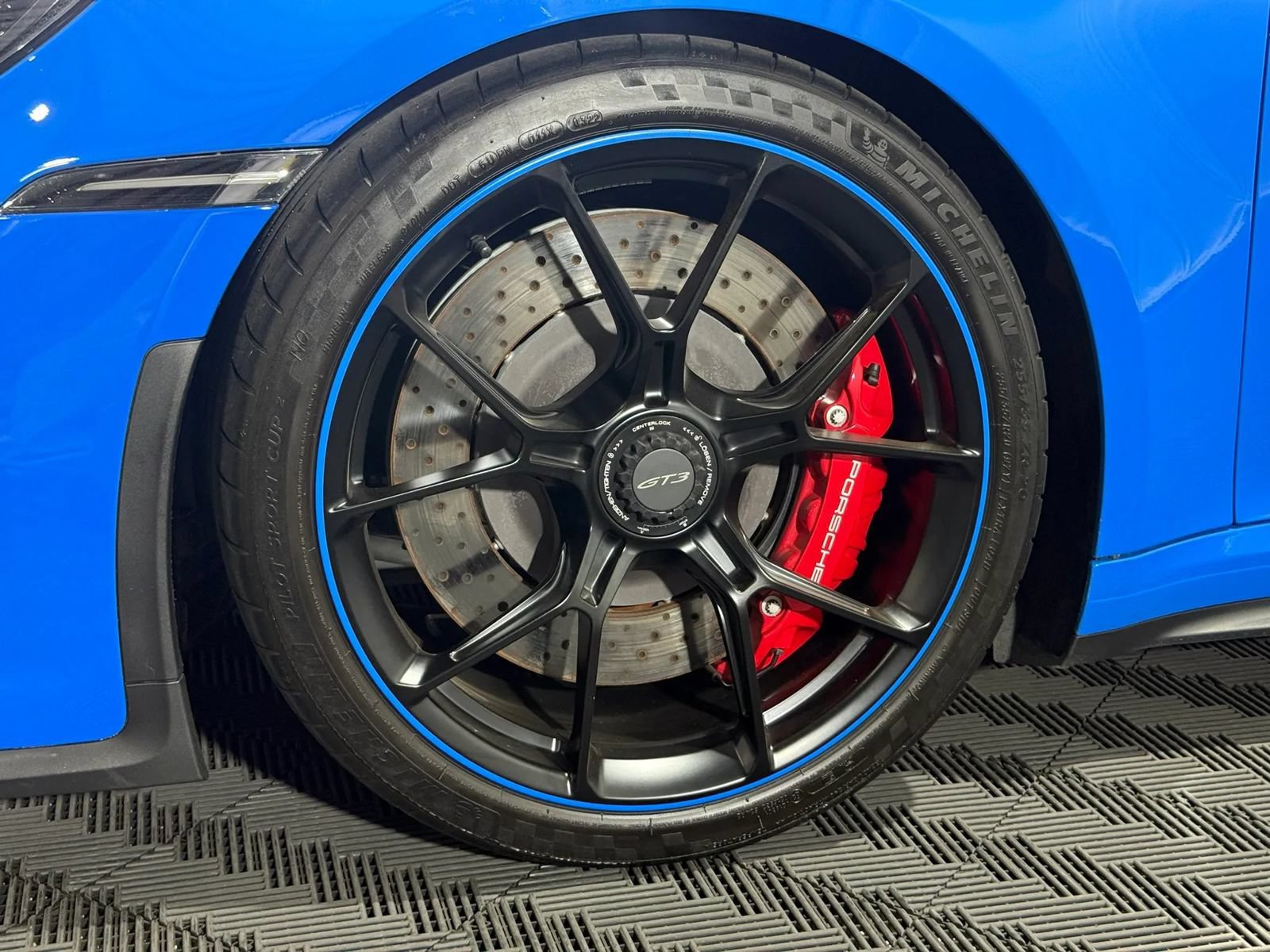 Used 2022 Porsche 911 GT3 RWD image 16