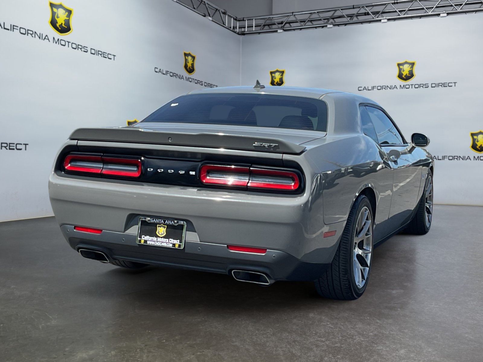 Used 2017 Dodge Challenger SRT w/ Technology Group RWD image 5