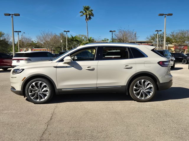 Used 2023 Lincoln Nautilus Reserve w/ Equipment Group 201A image 8