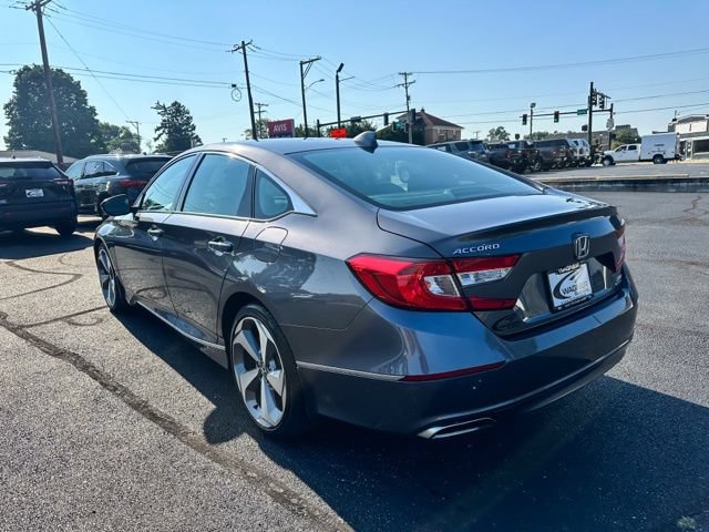 Used 2018 Honda Accord Touring image 6