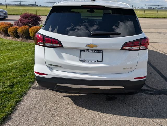 Used 2023 Chevrolet Equinox LT w/ LPO, Floor Liner Package AWD/4WD image 7