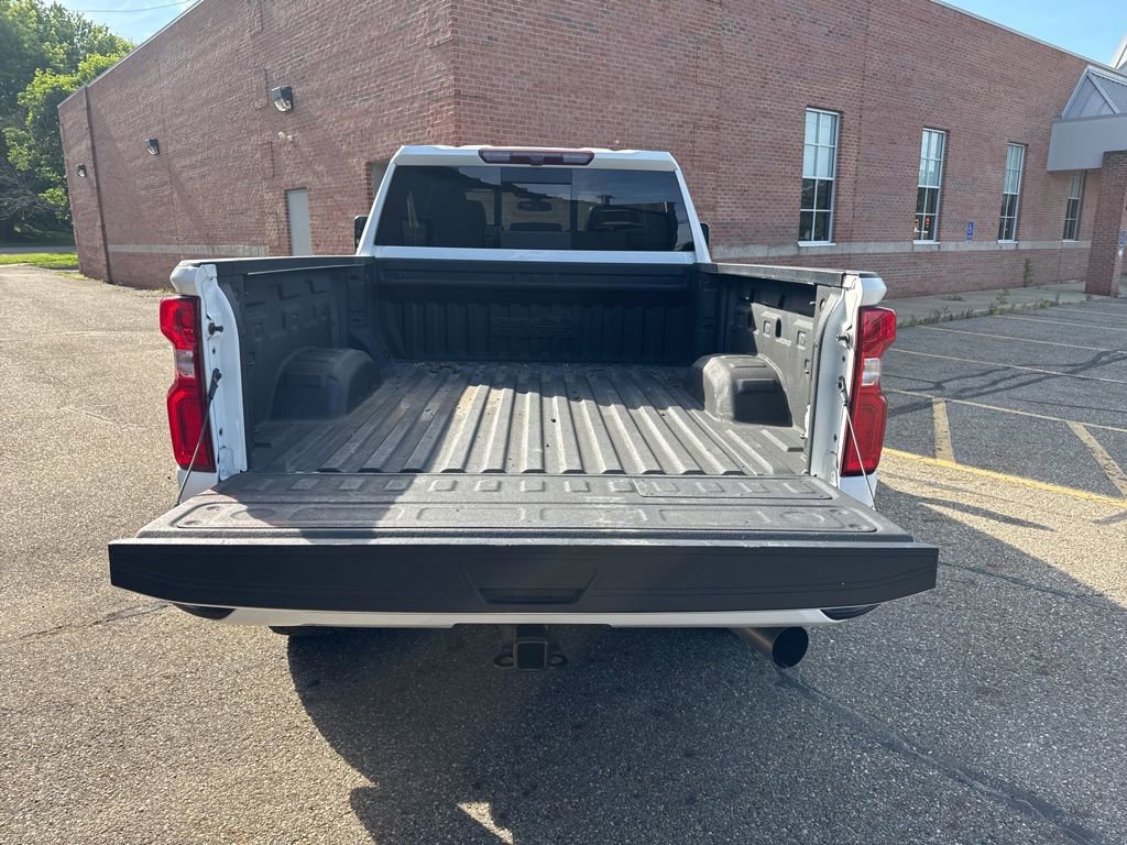 Used 2022 Chevrolet Silverado 2500 High Country w/ Z71 Off-Road Package AWD/4WD image 11