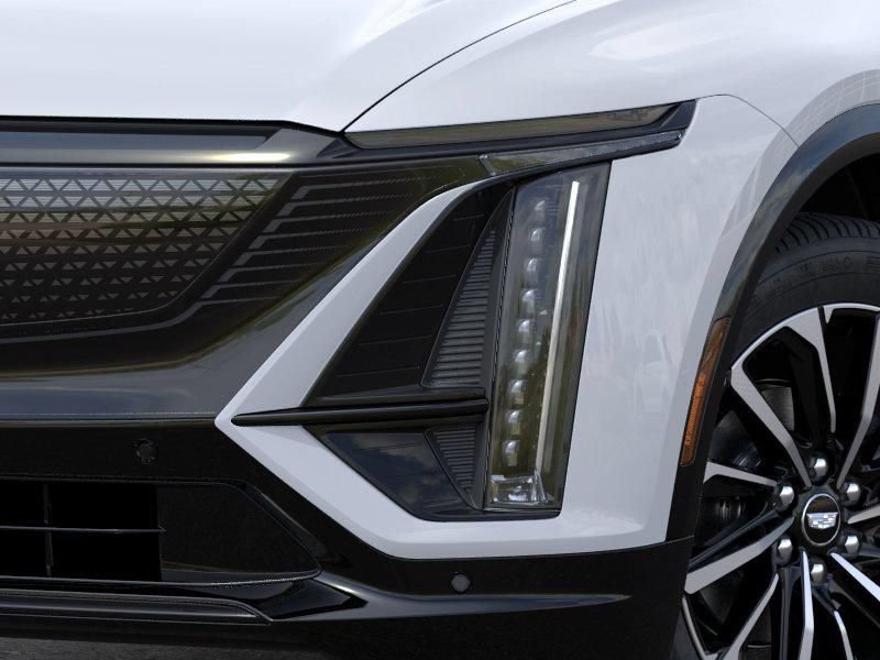 New 2026 Cadillac Lyriq Sport w/ LPO, Floor Liner Package AWD/4WD image 10