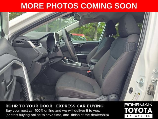 Used 2024 Toyota RAV4 LE FWD image 5
