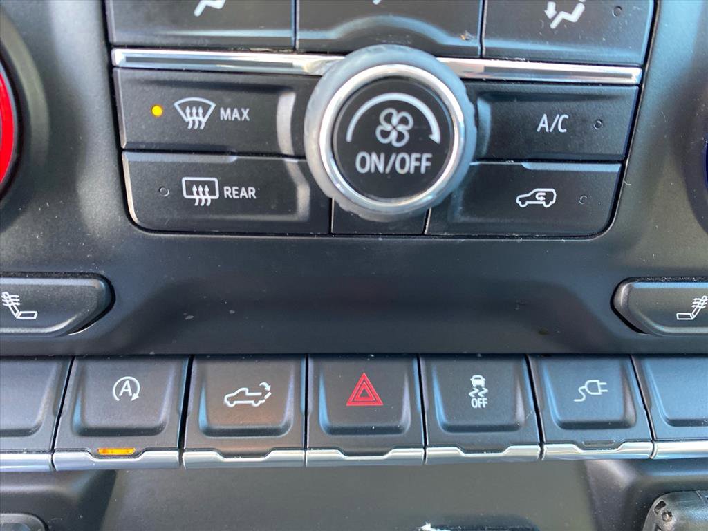 Used 2019 Chevrolet Silverado 1500 RST w/ All-Star Edition image 9