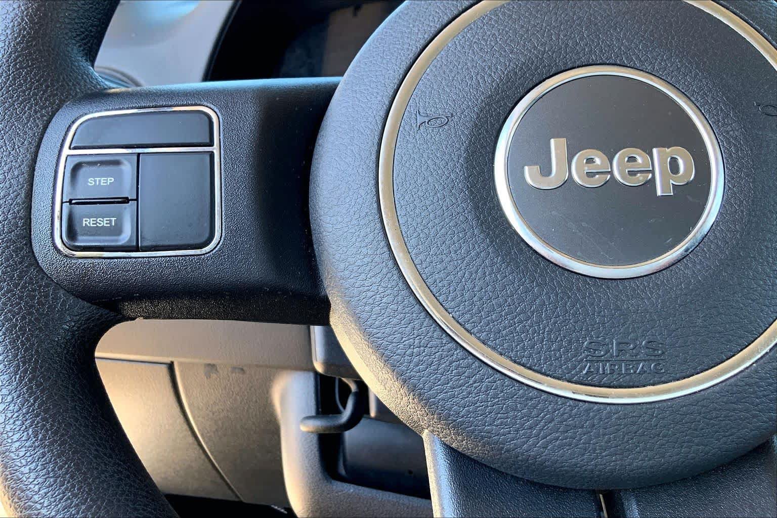 Used 2016 Jeep Patriot Sport w/ Power Value Group FWD image 24