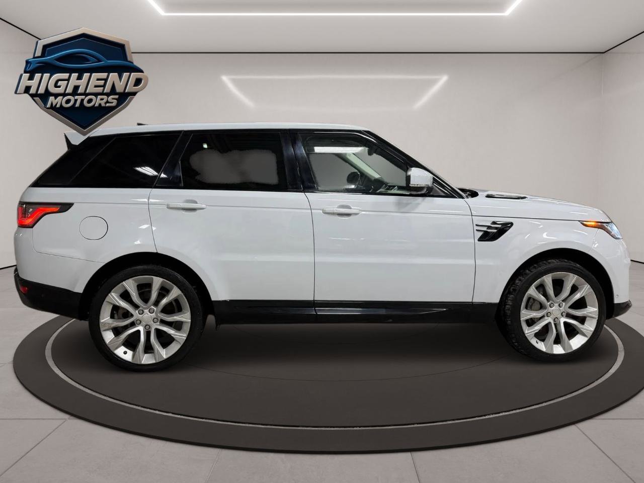Used 2018 Land Rover Range Rover Sport HSE AWD/4WD image 7