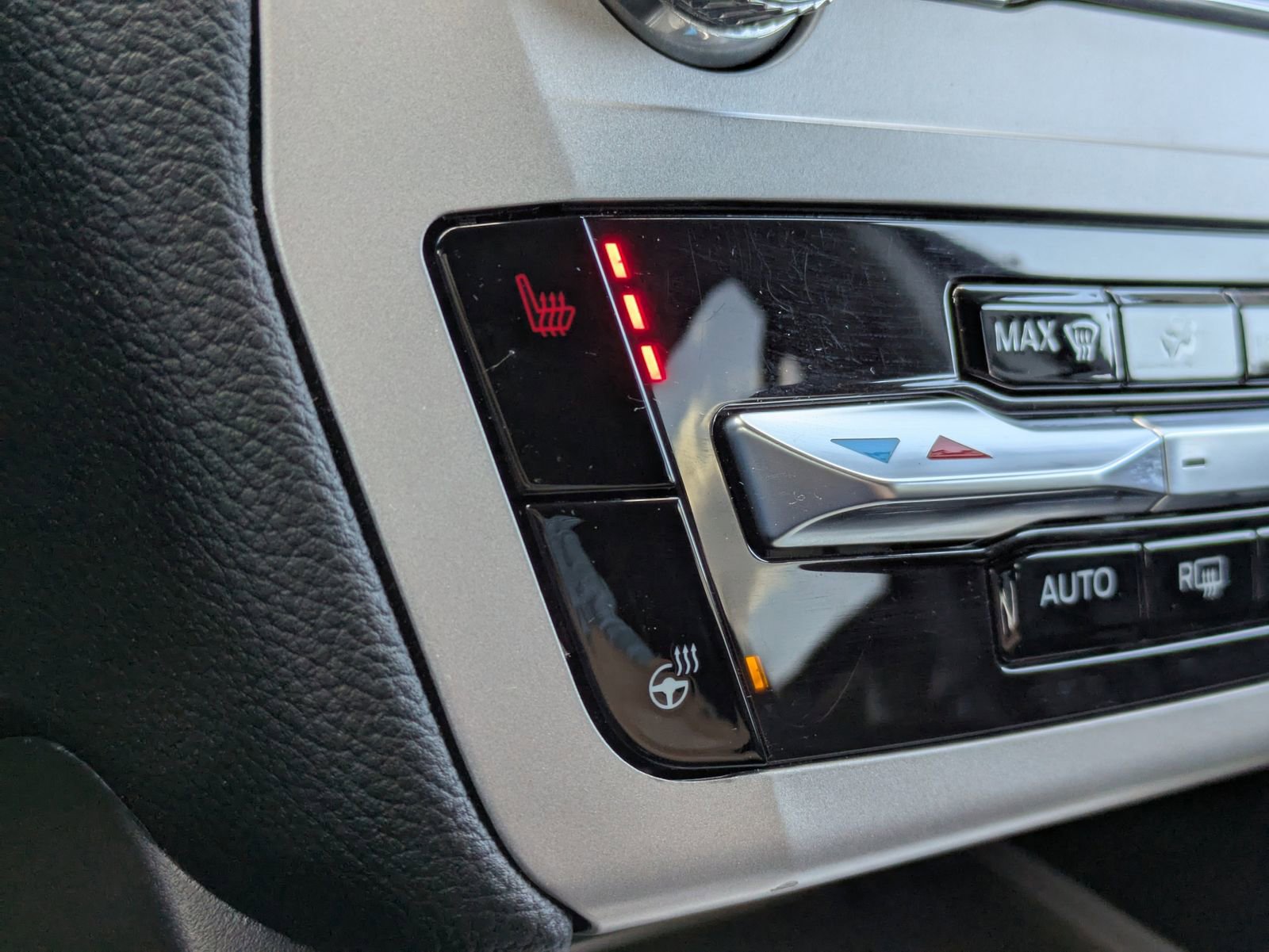 Certified 2023 Ford Explorer XLT w/ Equipment Group 202A image 23