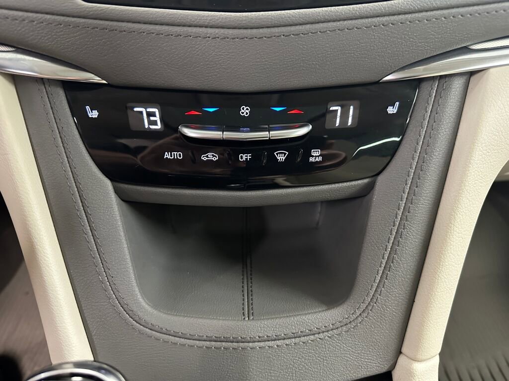 Certified 2021 Cadillac XT5 Premium Luxury image 21