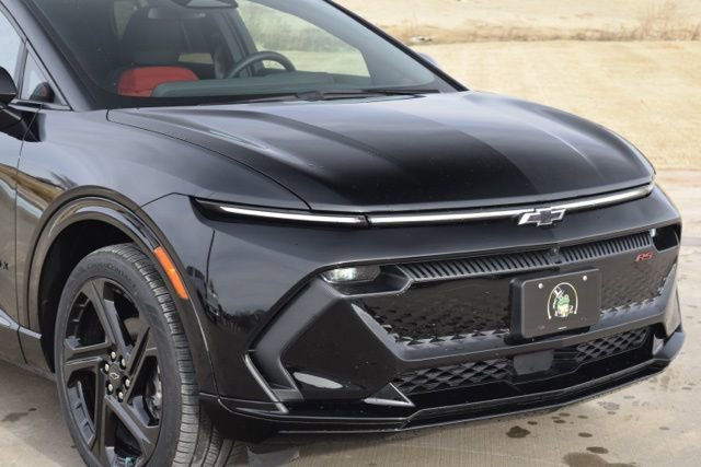 Used 2025 Chevrolet Equinox EV RS image 5