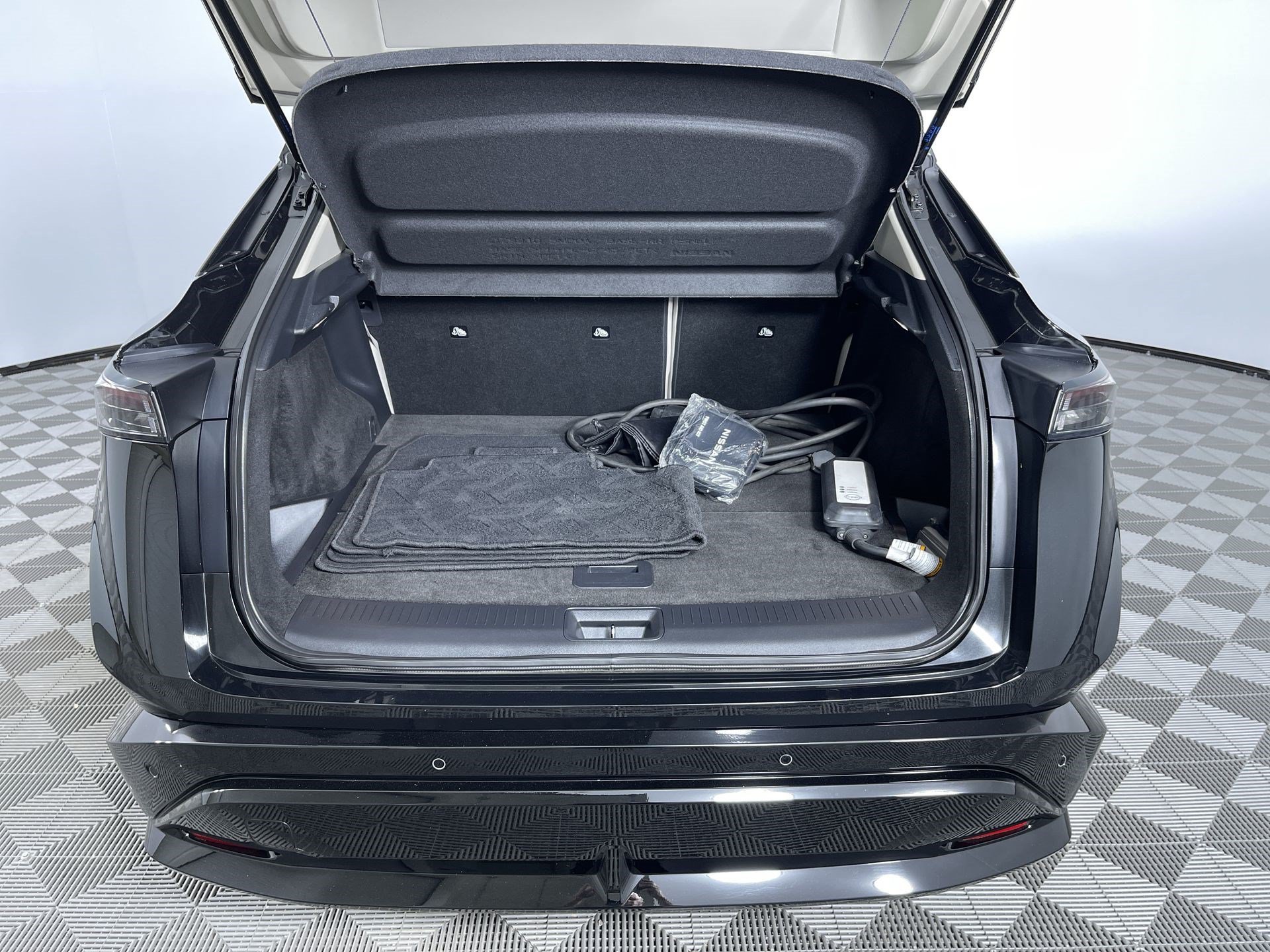 Certified 2024 Nissan Ariya AWD image 25