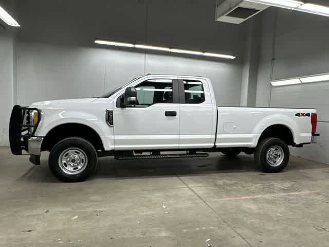 Used 2017 Ford F350 XL image 2