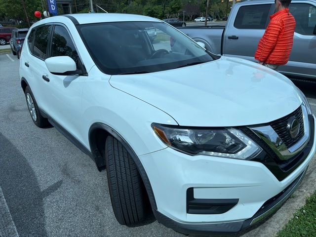 Used 2018 Nissan Rogue S image 6