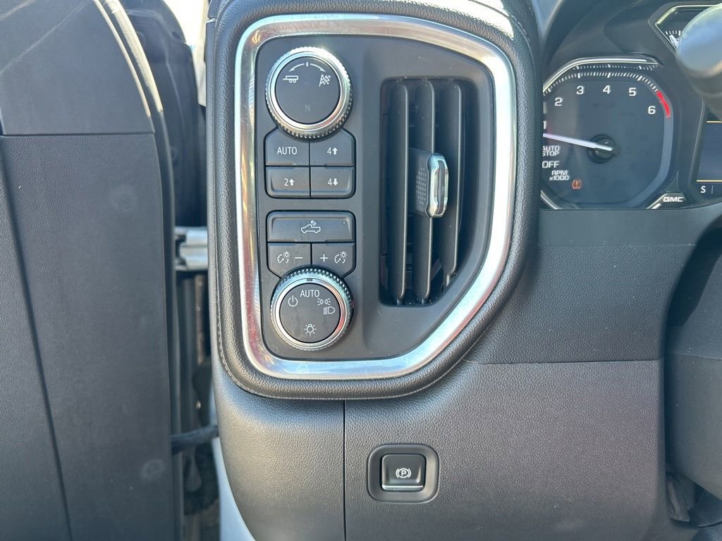 Used 2019 GMC Sierra 1500 SLE w/ X31 Off-Road Package AWD/4WD image 14