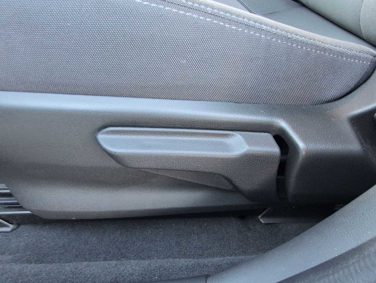 Certified 2025 Subaru Crosstrek 2.0i image 18