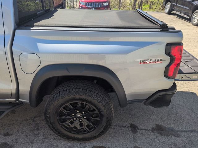 Used 2025 Chevrolet Colorado Trail Boss AWD/4WD image 31