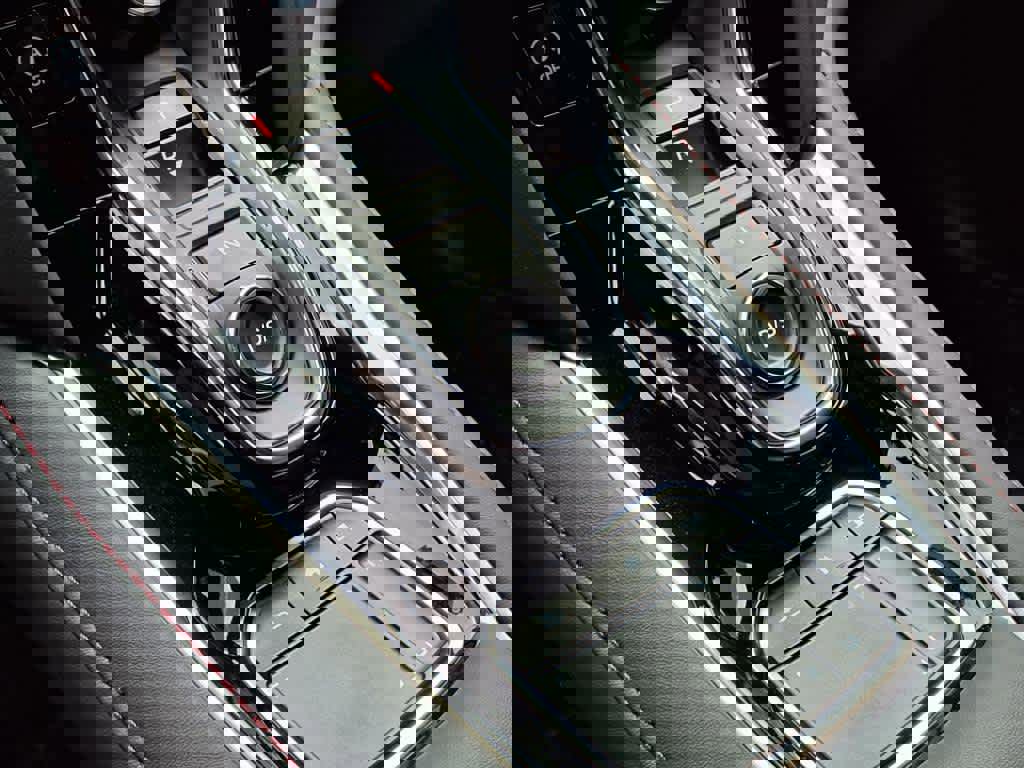 Used 2025 Acura RDX A-Spec image 18