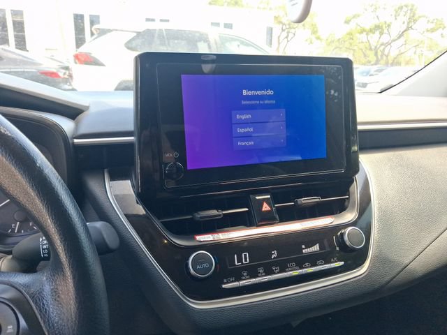 Used 2025 Toyota Corolla LE FWD image 19