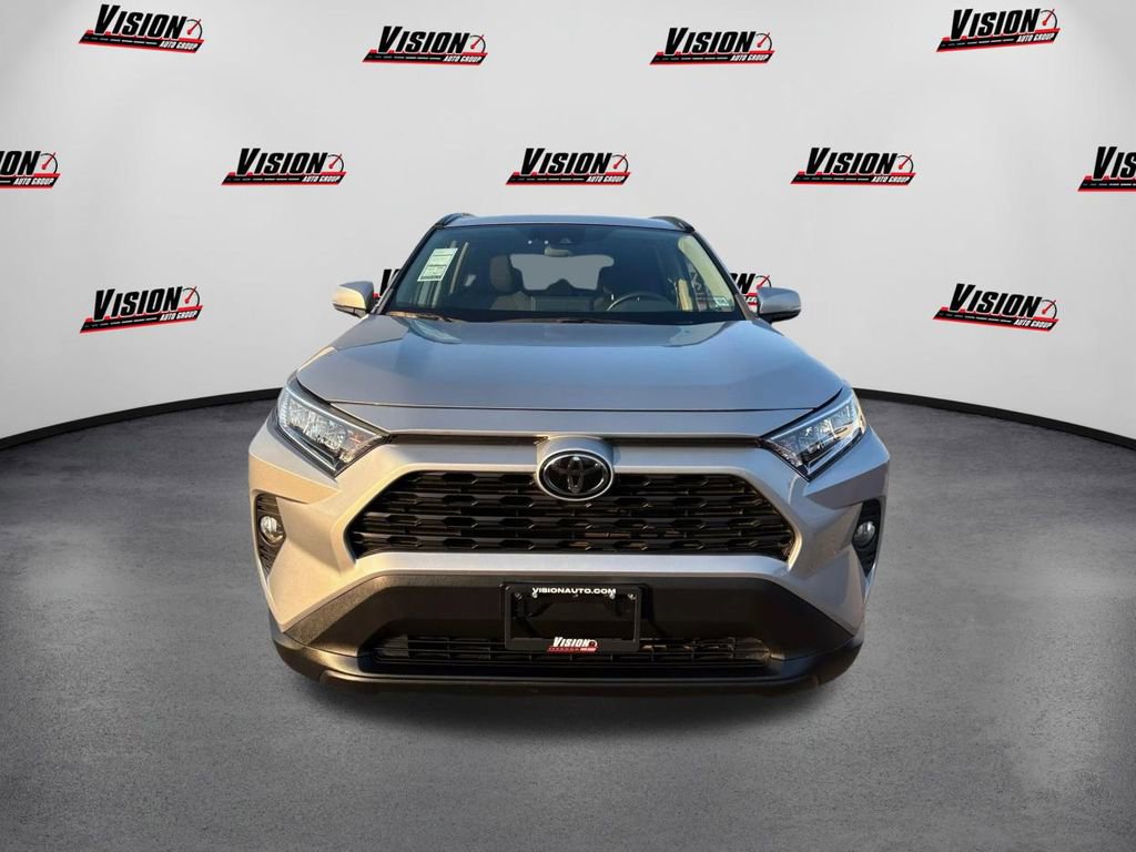 Used 2019 Toyota RAV4 XLE video 2
