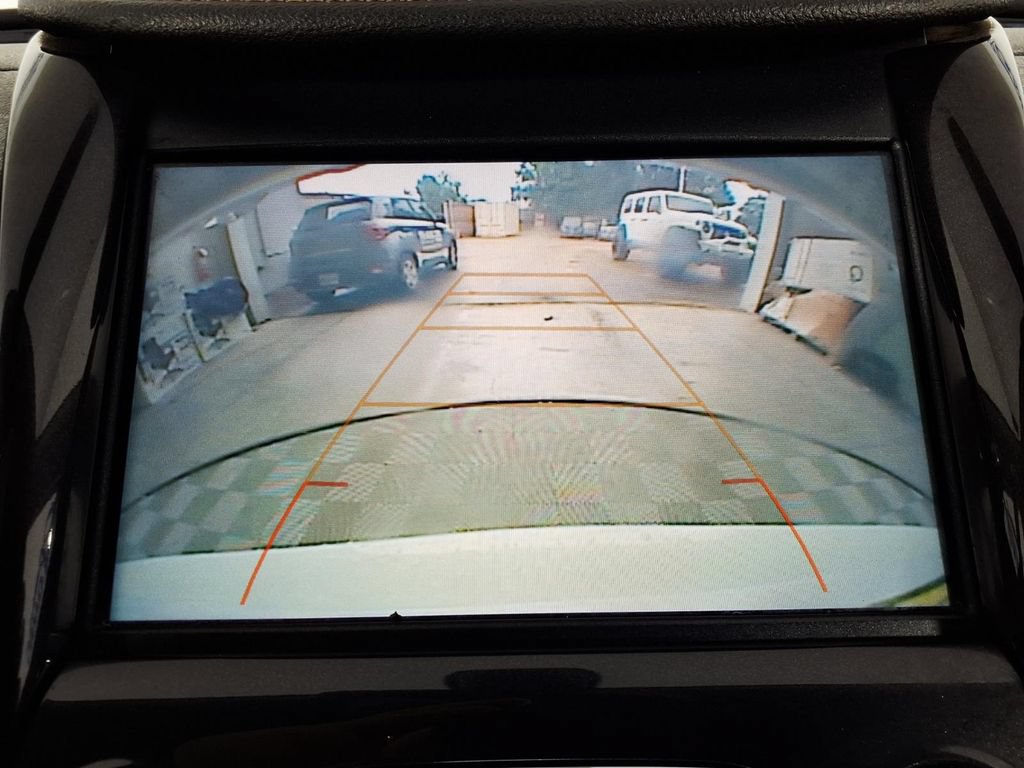 Used 2018 Chevrolet Impala LT FWD image 16
