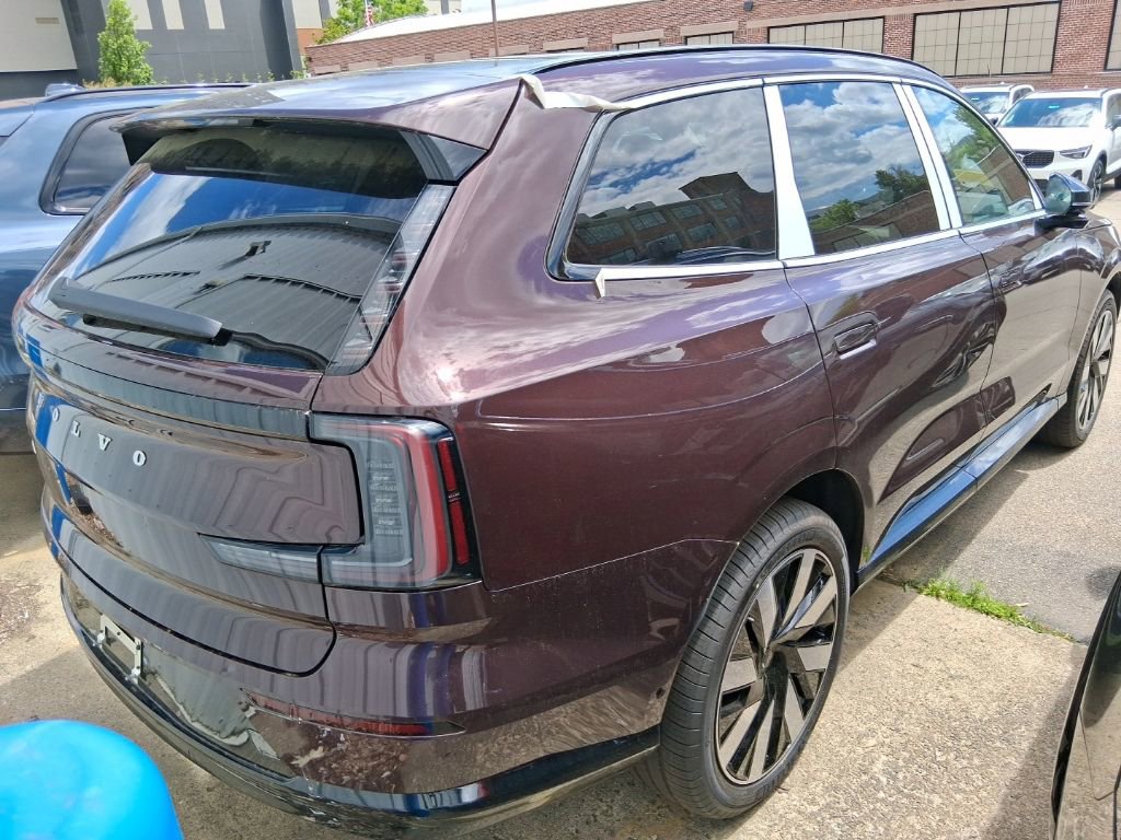 New 2026 Volvo EX90 Plus AWD/4WD image 6