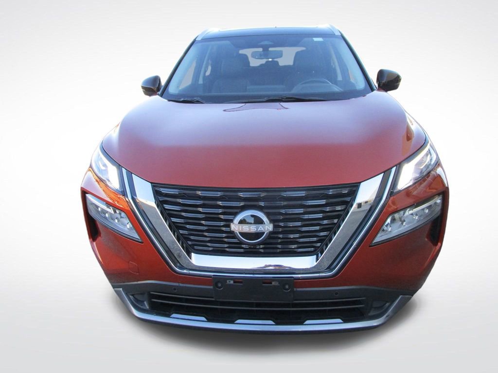 Used 2023 Nissan Rogue SL w/ SL Premium Package image 4