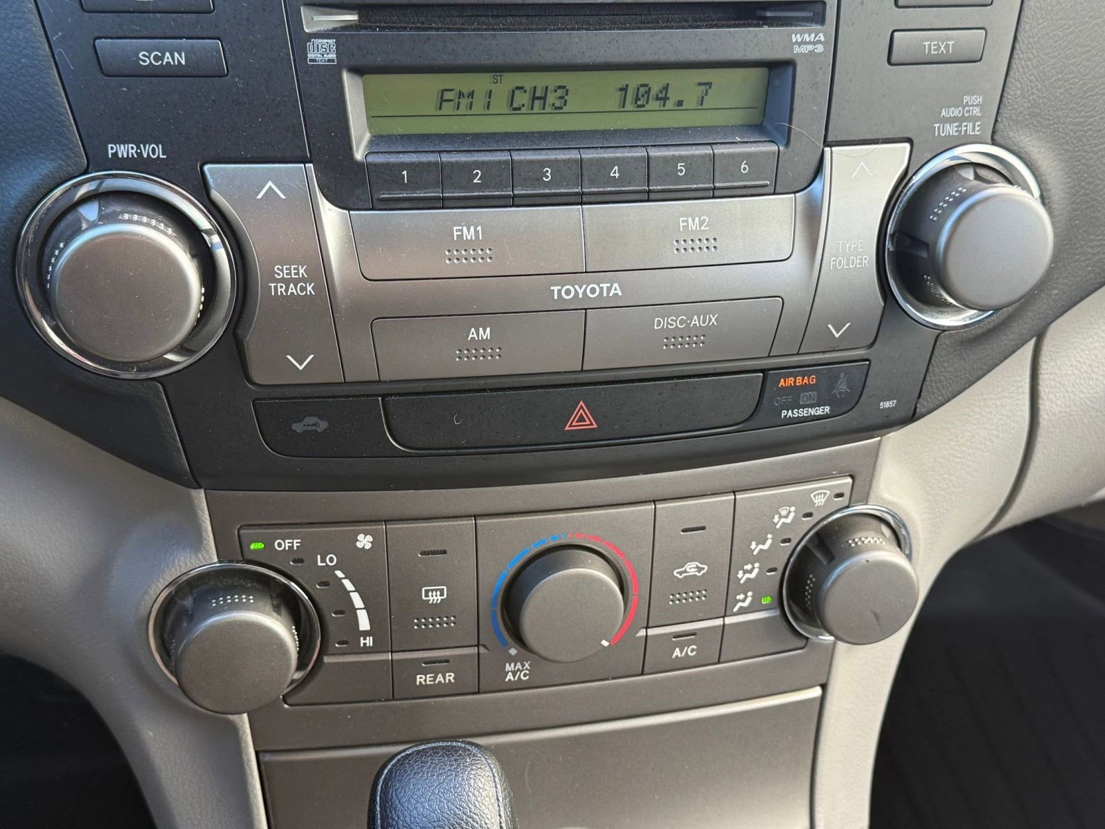 Used 2010 Toyota Highlander Base image 19