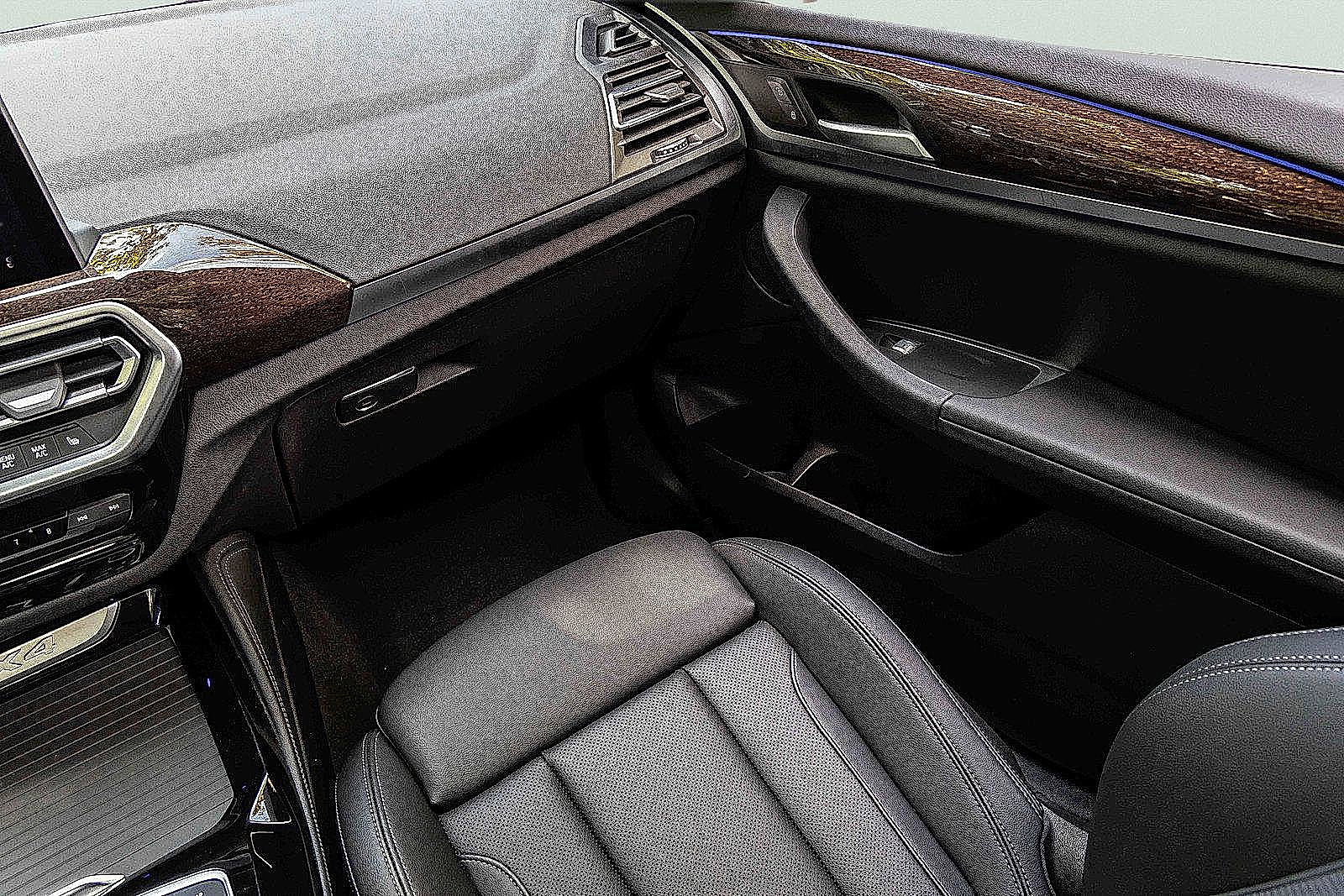 Used 2024 BMW X4 xDrive30i w/ Parking Assistance Package image 20