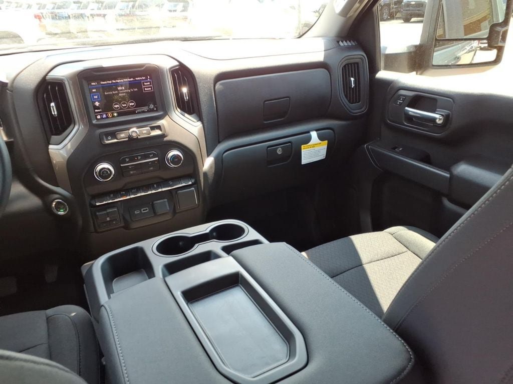 New 2026 Chevrolet Silverado 2500 Custom w/ Custom Value Package AWD/4WD image 20