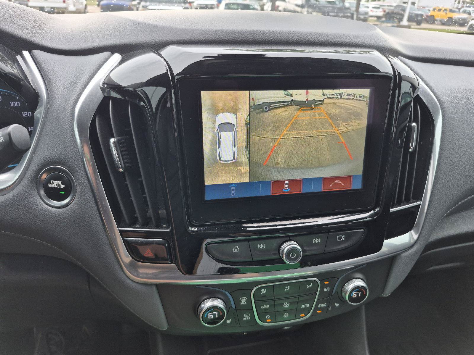 Used 2019 Chevrolet Traverse LT w/ LT Premium Package FWD image 5