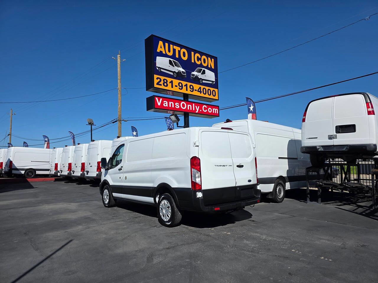 Used 2020 Ford Transit 250 Low Roof image 29