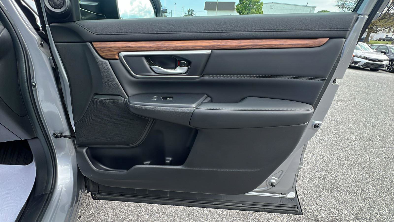 Used 2022 Honda CR-V EX-L image 12