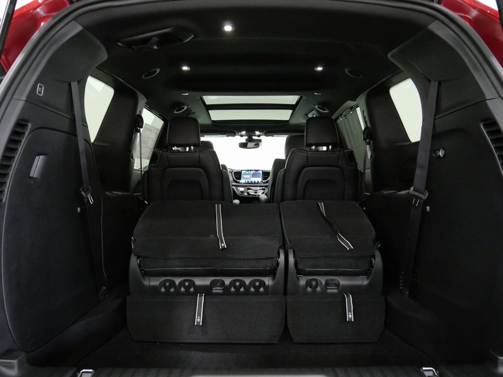 New 2026 Chrysler Pacifica Select image 29