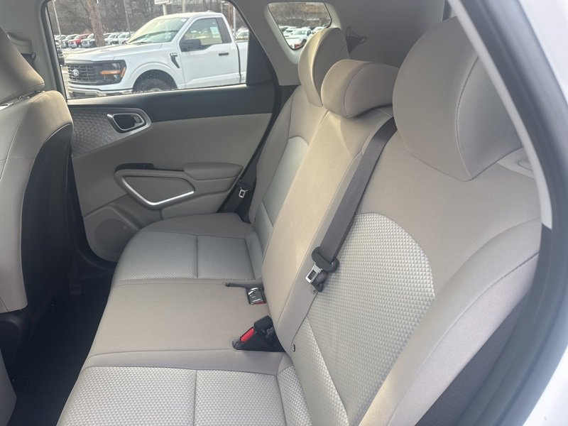 New 2025 Kia Soul LX w/ LX Technology Package image 17