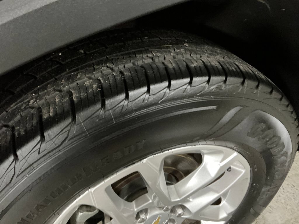 Used 2019 Chevrolet Traverse LT FWD image 7